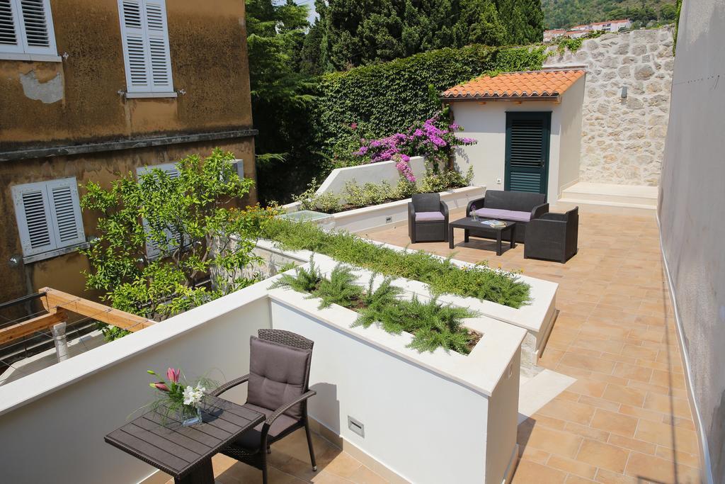 Appartement White & Co And *