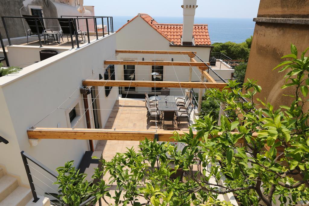 Apartment White & Co And Dubrovnik